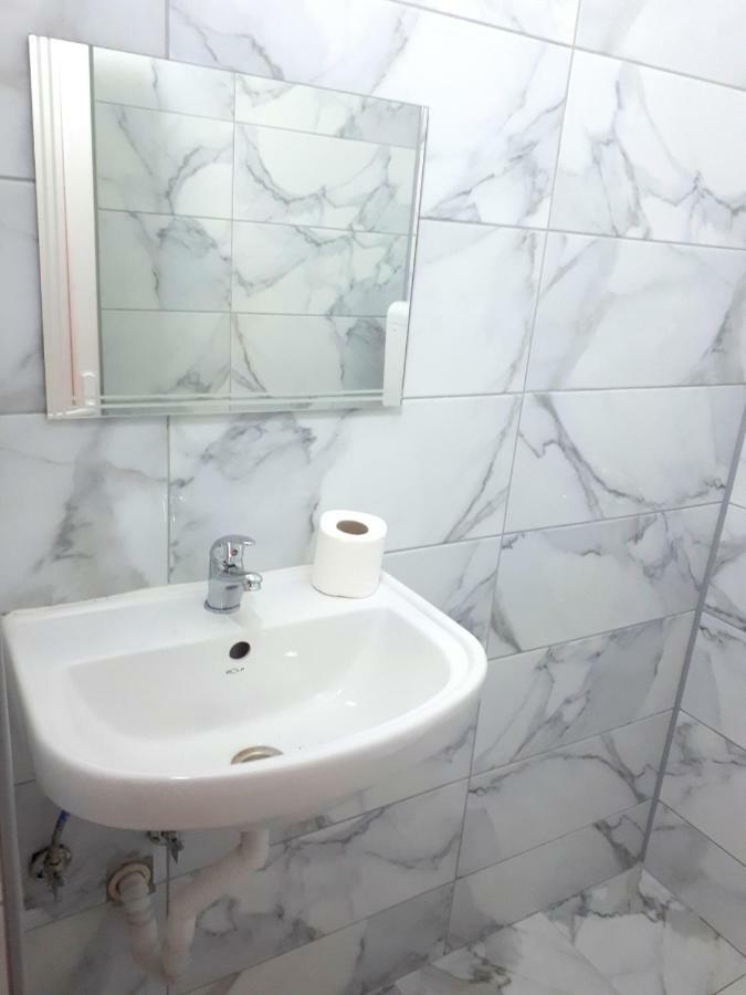 Edelweiss Hostel Штип Экстерьер фото